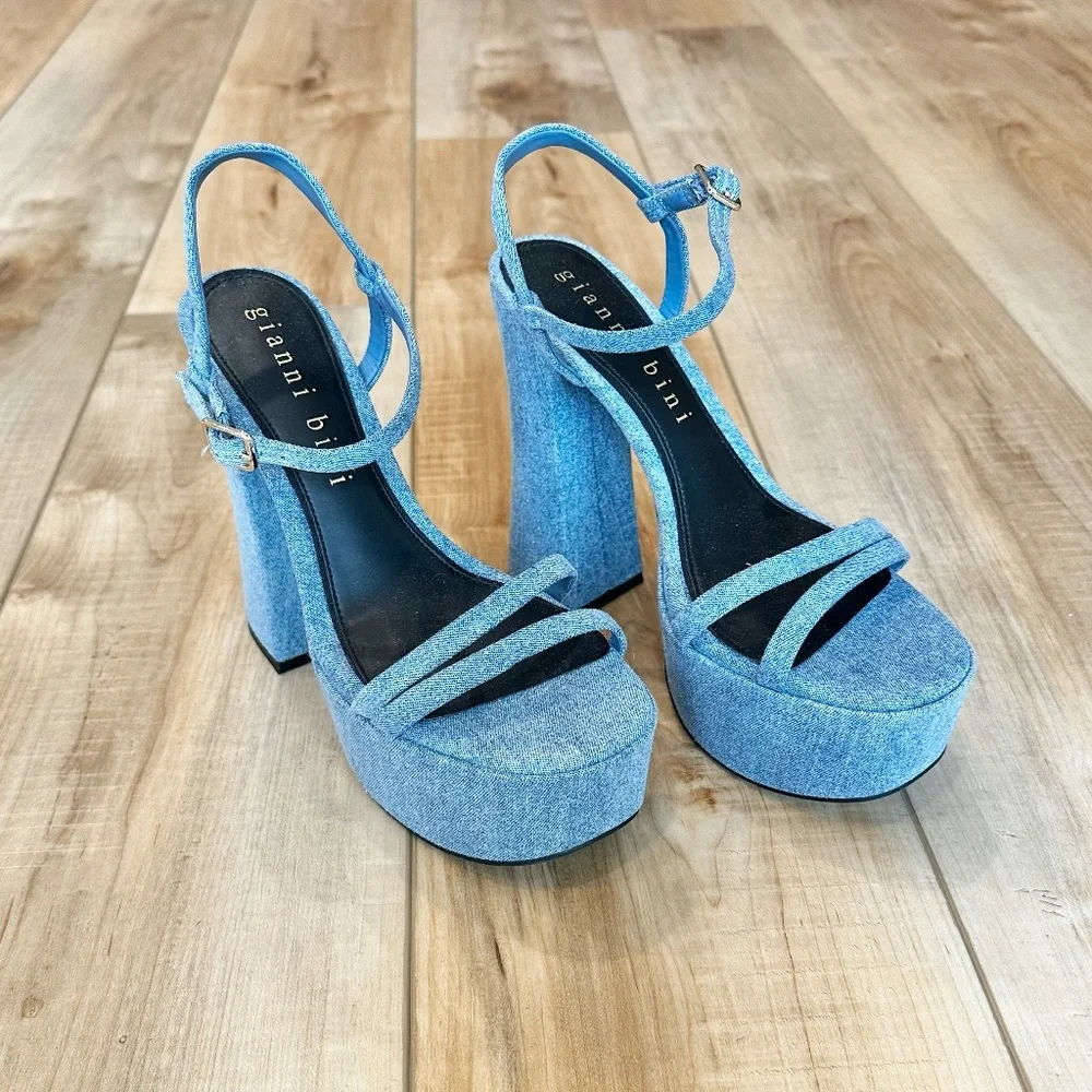 💕CCO💕 NWT Gianni Bini Platform Ankle Strap Open Toe Sandals Heels Blue 8 1/2 - Picture 2 of 16